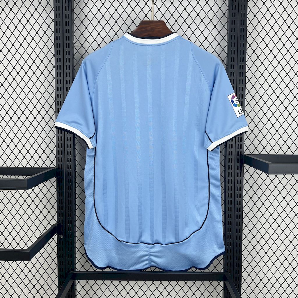 Retro's Celta de Vigo 2001/02 Home Jersey