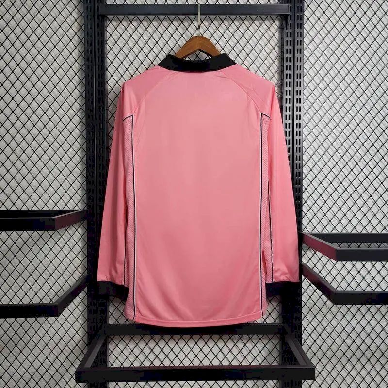 Retro's Juventus 1997/98 Away Long Sleeve Jersey