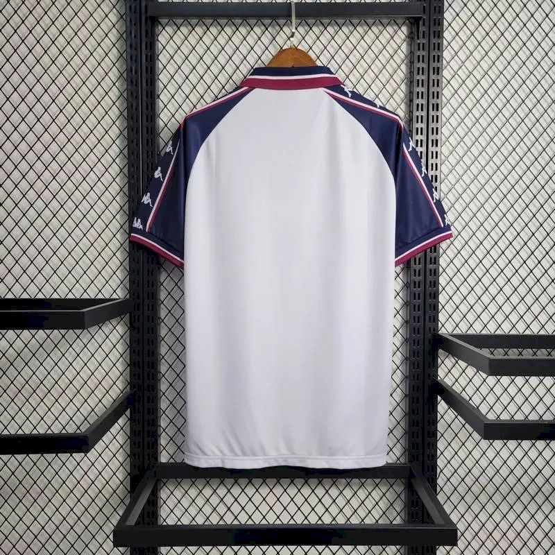 Retro's Manchester City 1997/98 Away Jersey