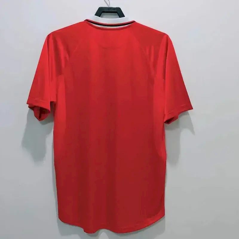 Retro's Manchester United 1998/99 Home Champion League Final Jersey