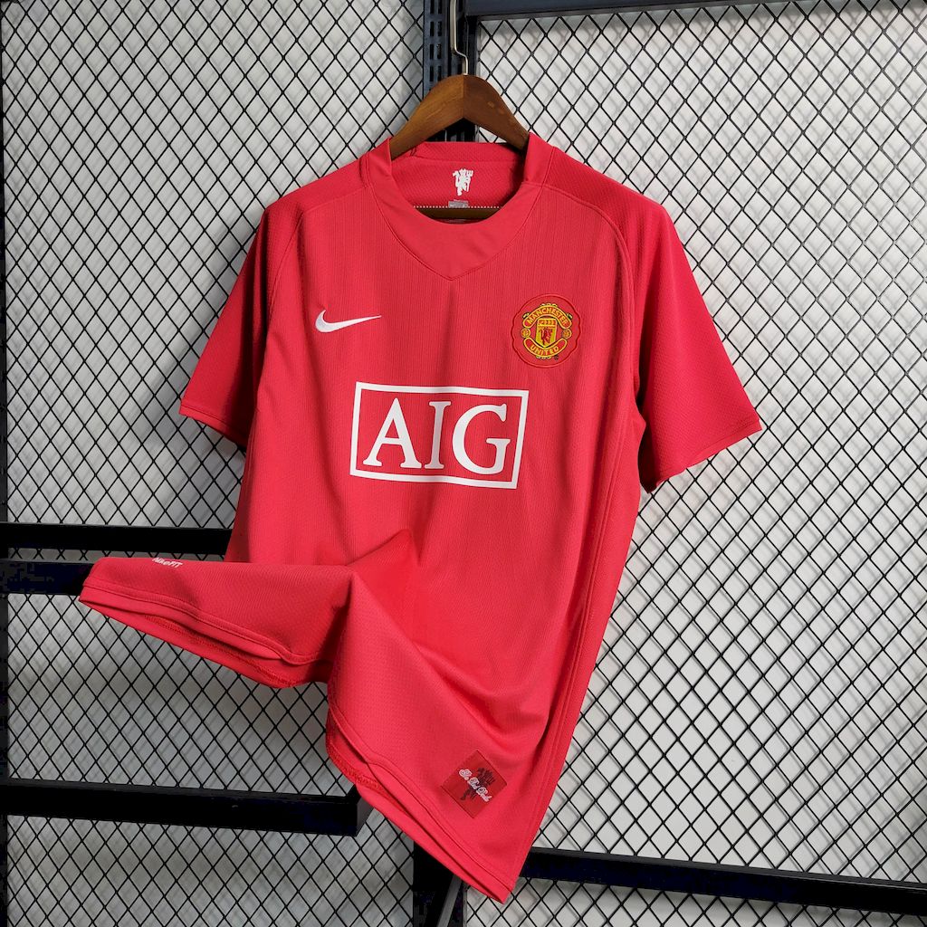 Retro's Manchester United 2007/08 Home Jersey