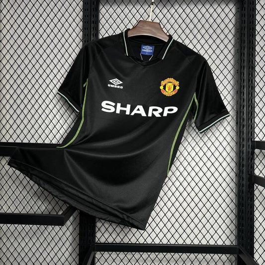 Retro's Manchester United 1998/99 Third Jersey