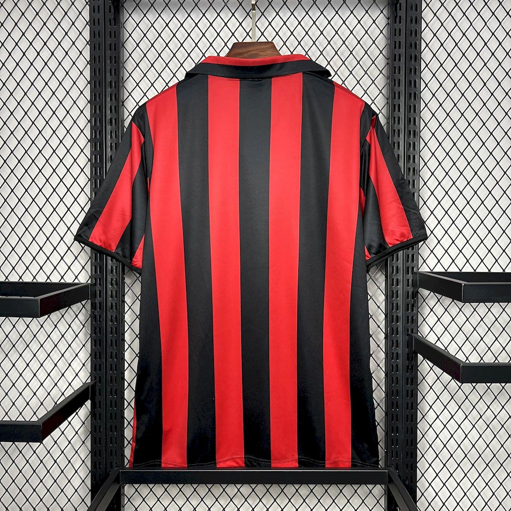 Retro's AC Milan 1988/89 Home Jersey
