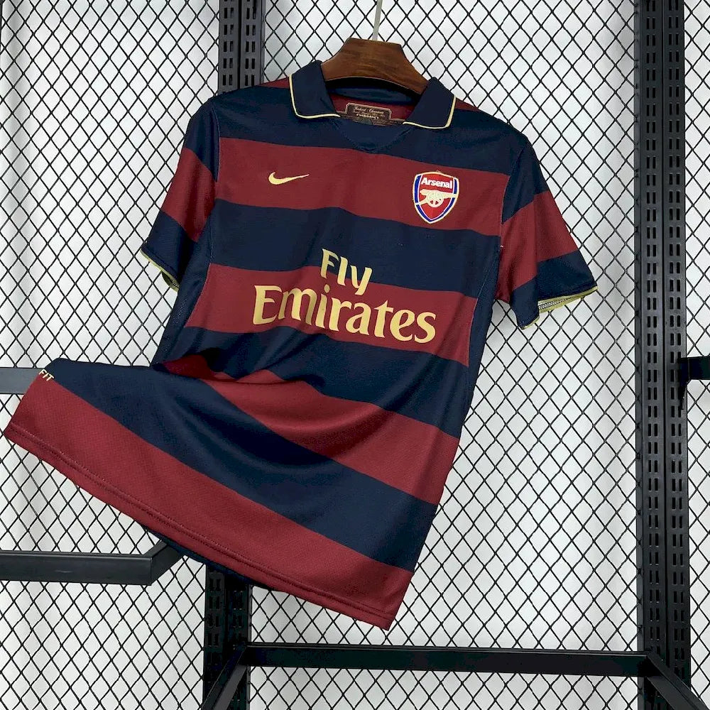 Retro's Arsenal FC 2007/08 Away Jersey