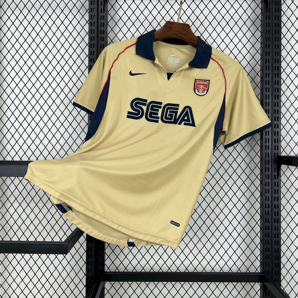 Retro's Arsenal FC 2001/02 Away Jersey