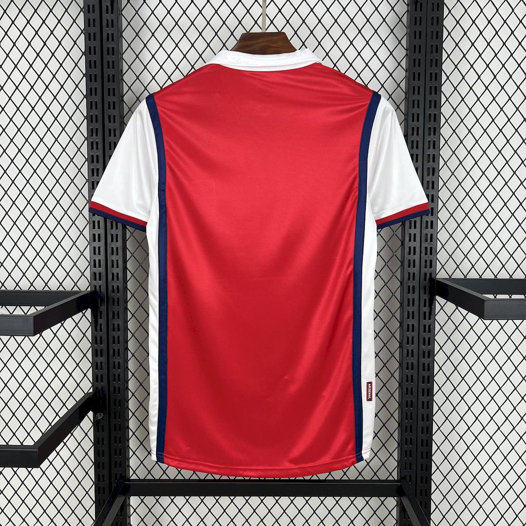 Retro's Arsenal FC 1999/00 Home Jersey