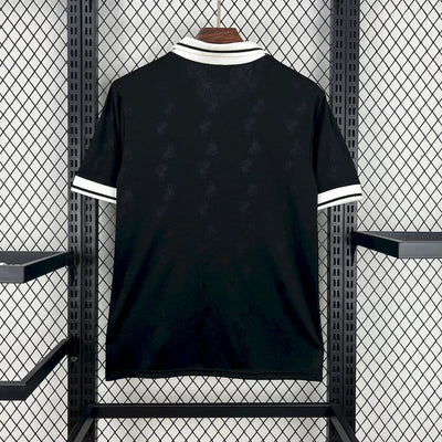 Retro's Liverpool FC 1996/97 Black Edition Jersey