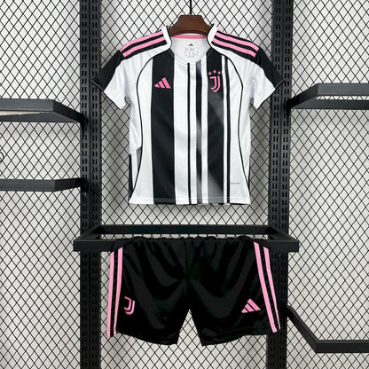 Kid's Juventus 2025/26 Home Kit