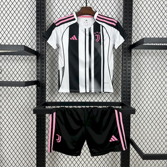 Kid's Juventus 2025/26 Home Kit