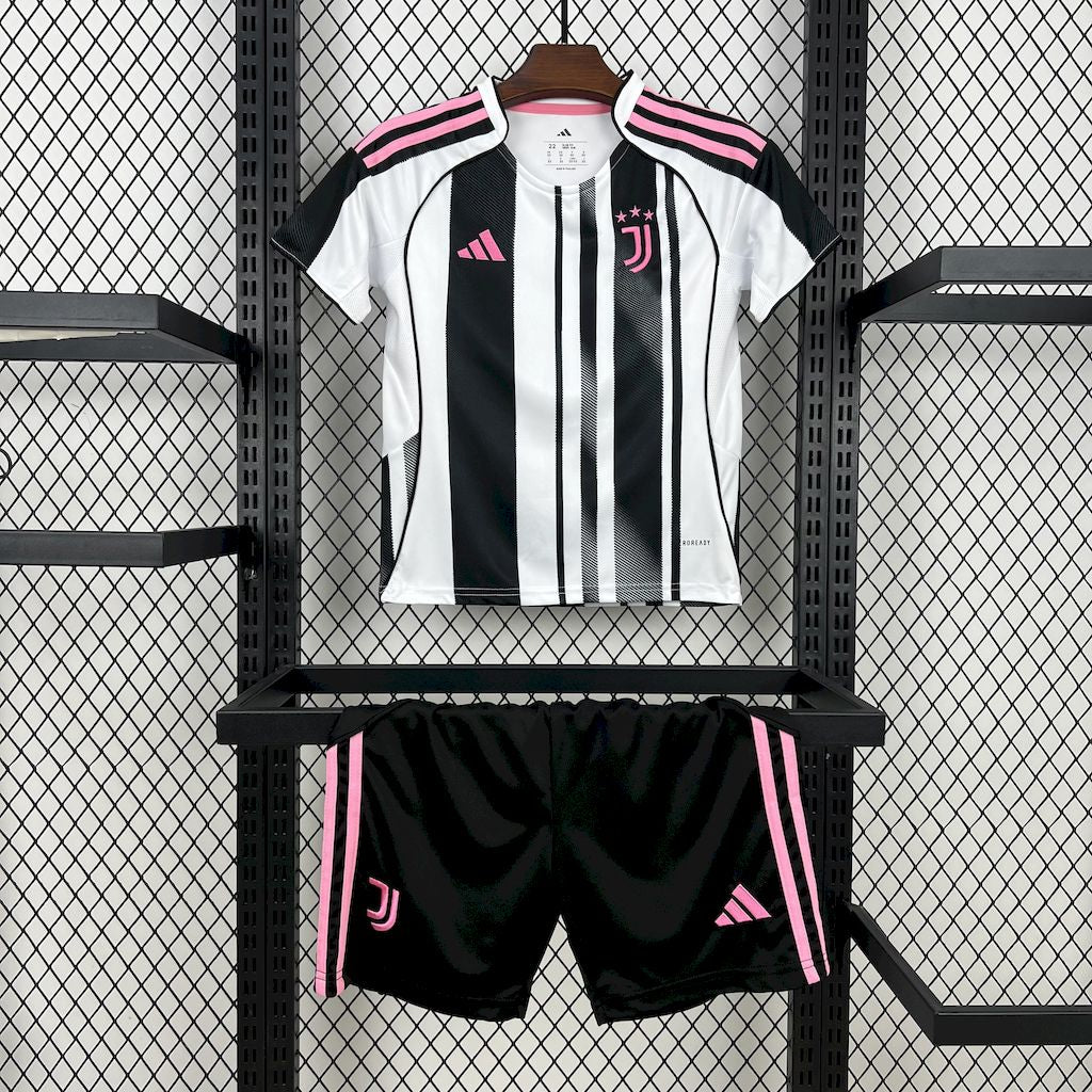 Kid’s Juventus 2025/26 Home Kit