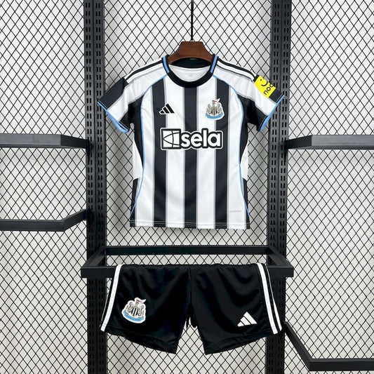 Kid's Newcastle United 2025/26 Home Kit