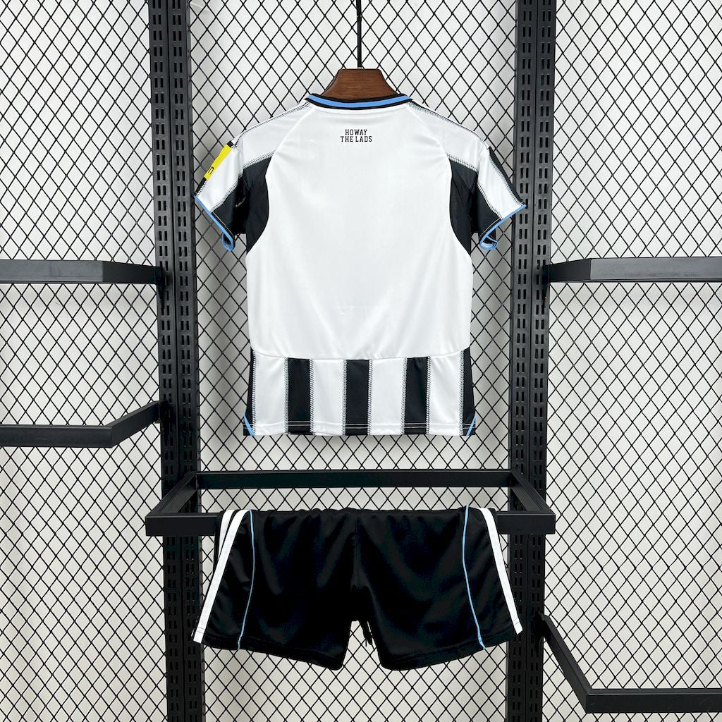 Kid's Newcastle United 2025/26 Home Kit