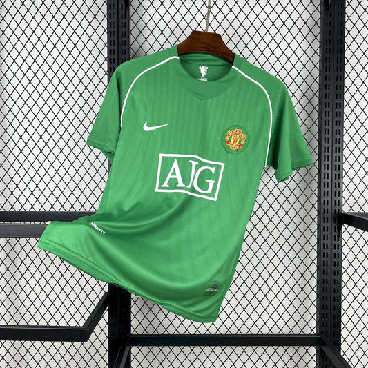Retro's Manchester United 2007/08 Green GK Jersey