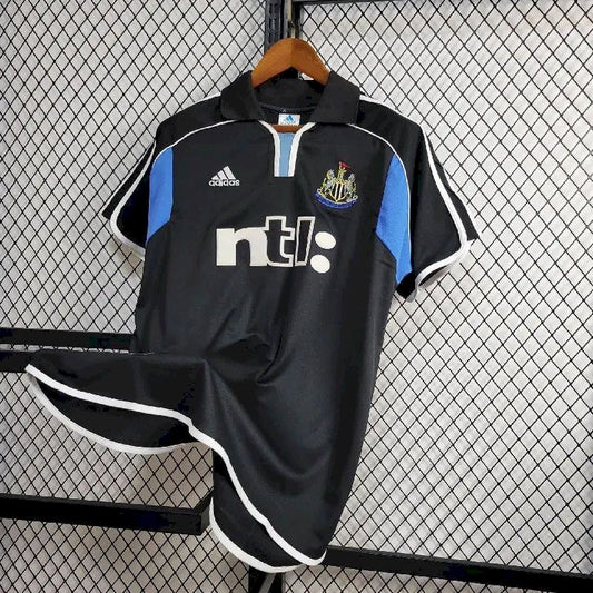 Retro's Newcastle United 2001/02 Away Jersey