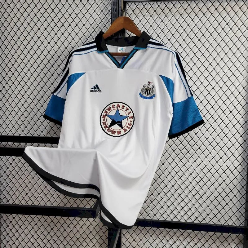 Retro's Newcastle United 1999/00 Away Jersey