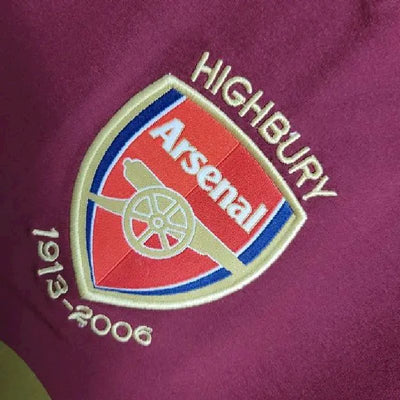 Retro's Arsenal FC 2005/06 Home Jersey