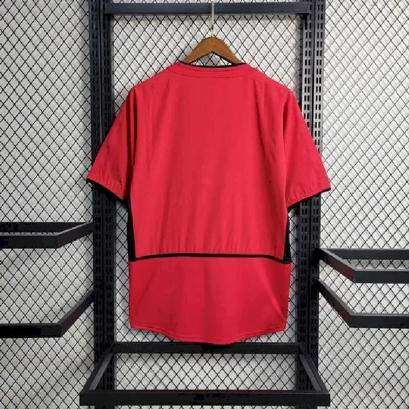 Retro's Manchester United 2003/04 Home Jersey