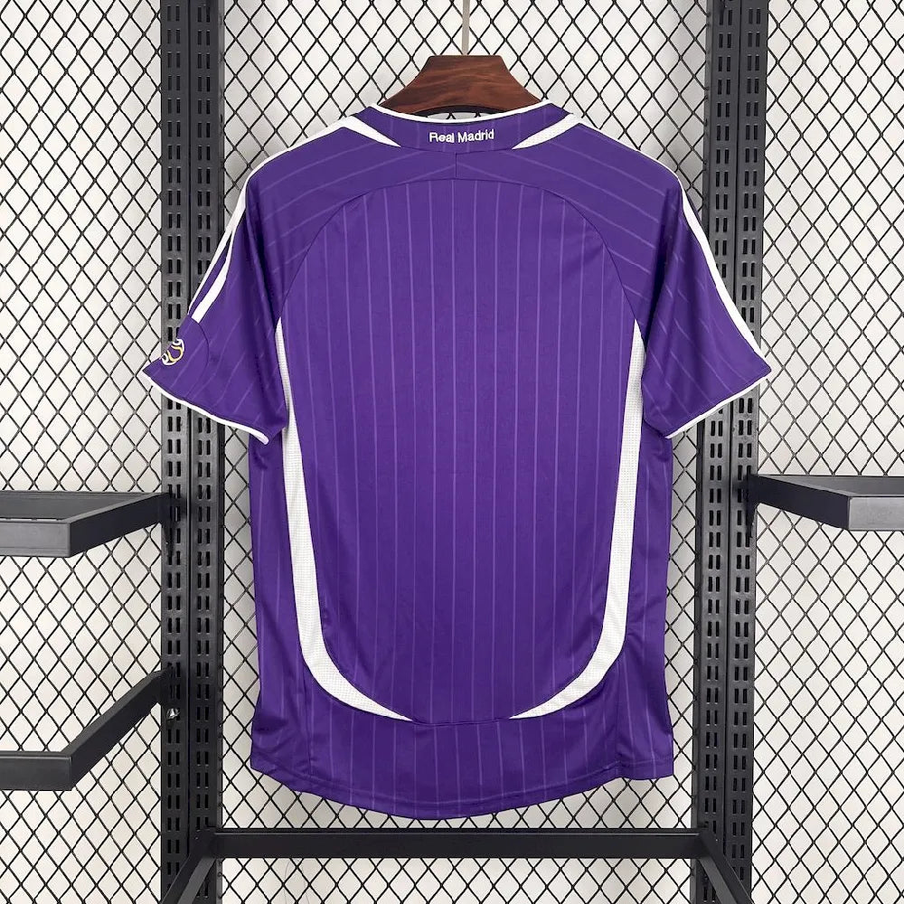 Retro's Real Madrid 2006/07 Third Jersey