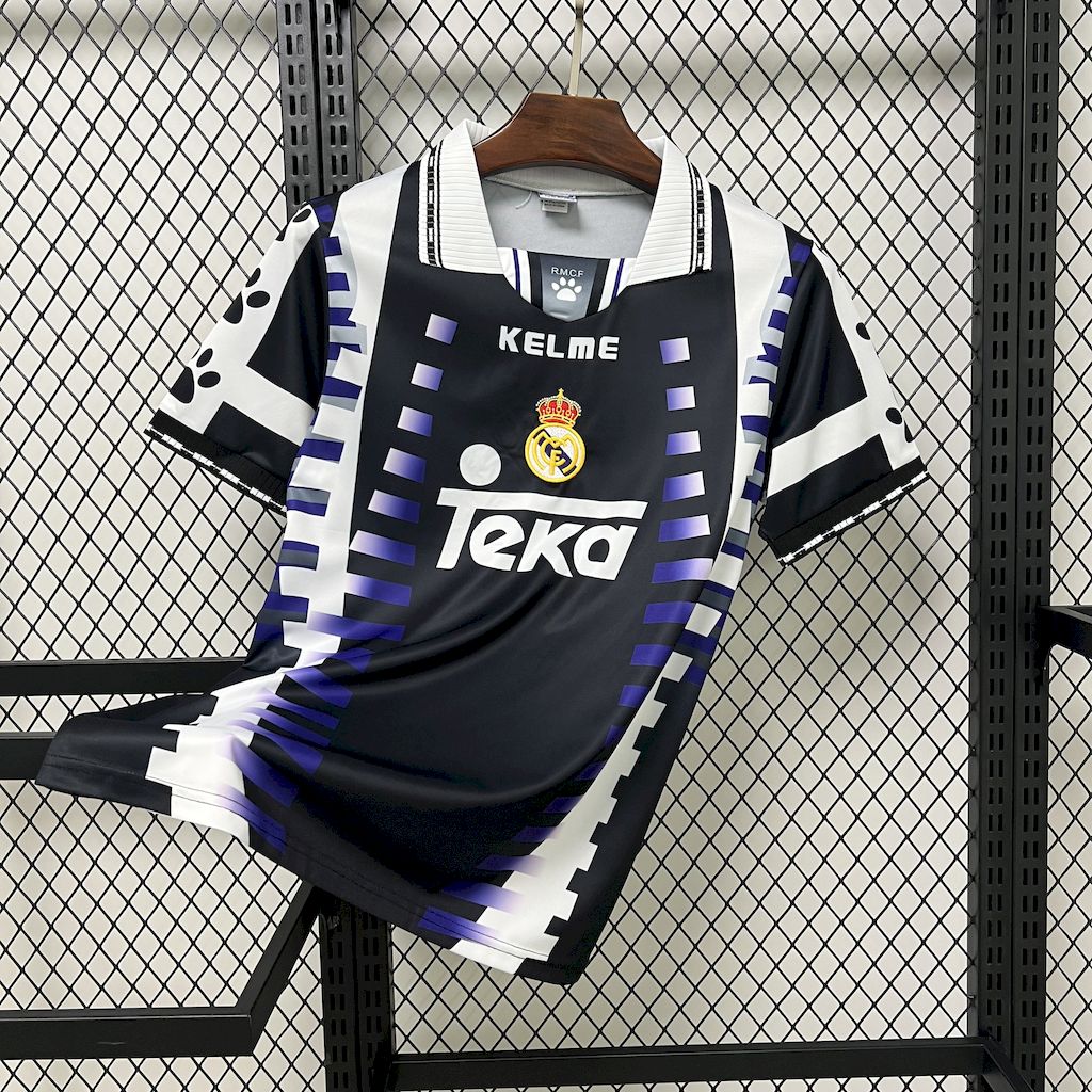 Retro's Real Madrid 1997/98 Third Jersey
