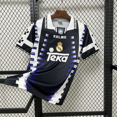 Retro's Real Madrid 1997/98 Third Jersey