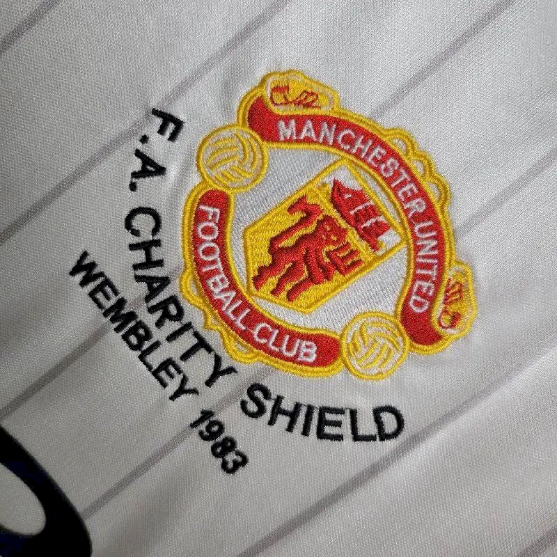 Retro's Manchester United 1983/84 Away Jersey