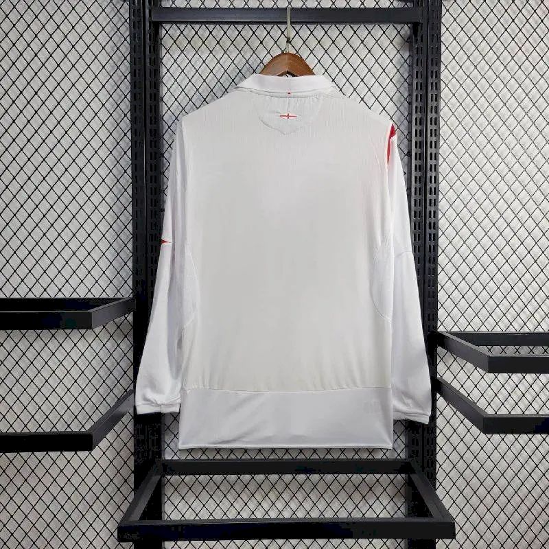 Retro's England 2005/06 Home Long Sleeve Jersey