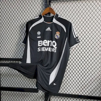 Retro's Real Madrid 2006/07 Away Jersey