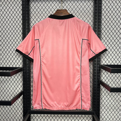 Retro's Juventus 1997/98 Away Jersey