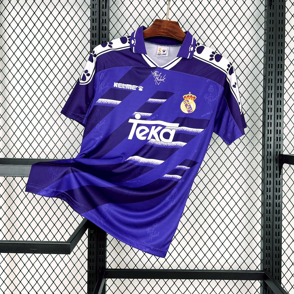 Retro's Real Madrid 1994/95 Away Jersey
