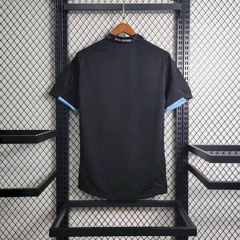 Retro's Real Madrid 2009/10 Away Jersey