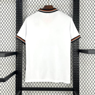 Retro's Valencia CF 1999/00 Home Jersey