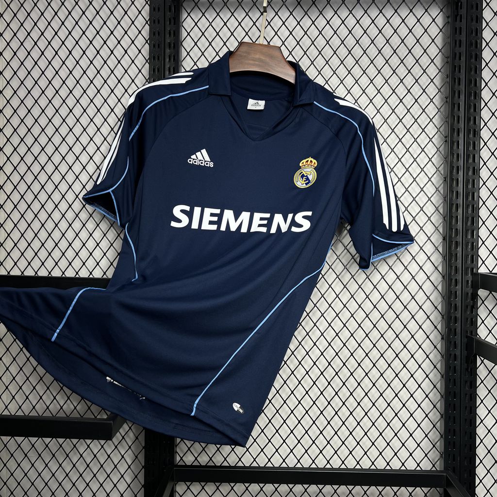 Retro's Real Madrid 2005/06 Away Jersey