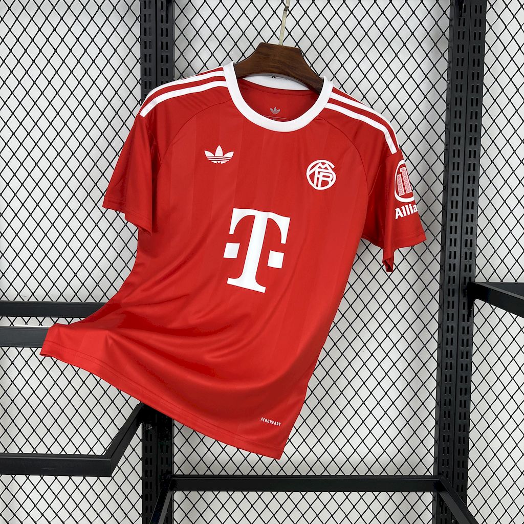 Men’s Bayern Munich 2025/26 Red GK Jersey