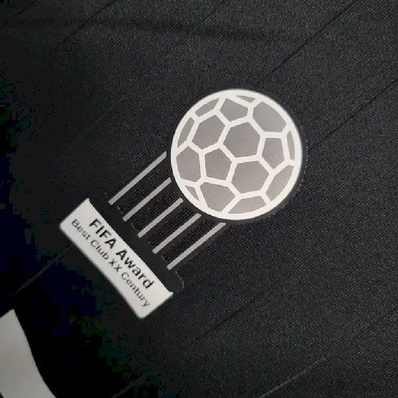 Retro's Real Madrid 2006/07 Away Jersey