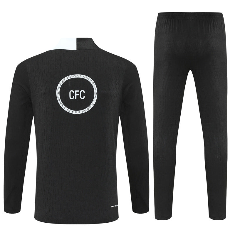 Chelsea FC 2025/26 Half-Zip Training Set – Essential Edition