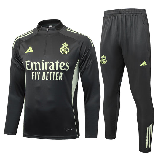 Real Madrid 2025/26 Kid's Half-Zip Training Set