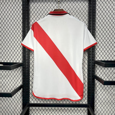 Retro's Rayo Vallecano 2001/02 Home Jersey