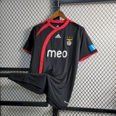 Retro's SL Benfica 2009/10 Away Jersey