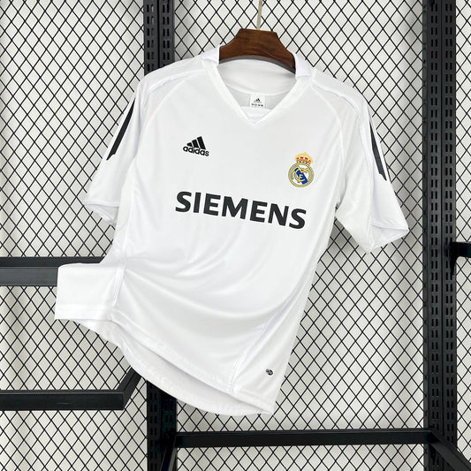 Retro's Real Madrid 2005/06 Home Jersey
