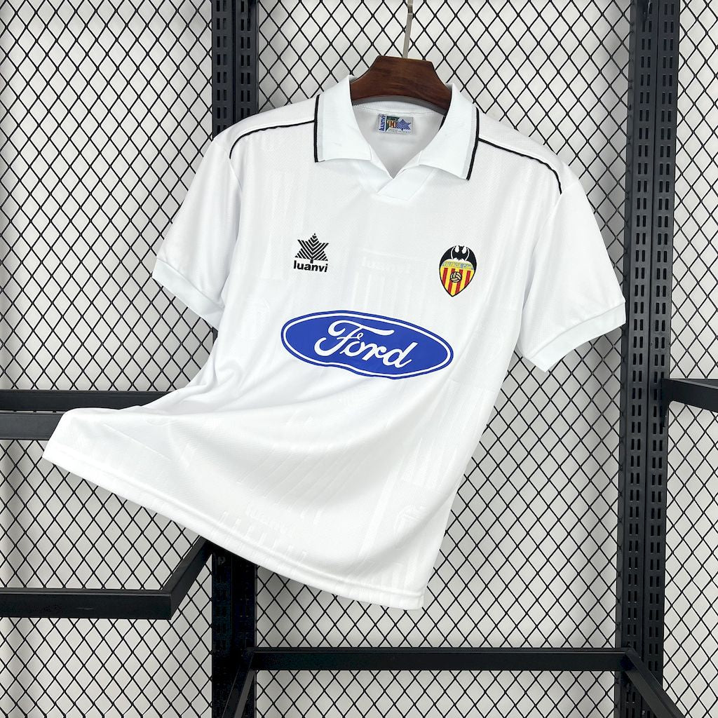 Retro's Valencia CF 1996/97 Home Jersey