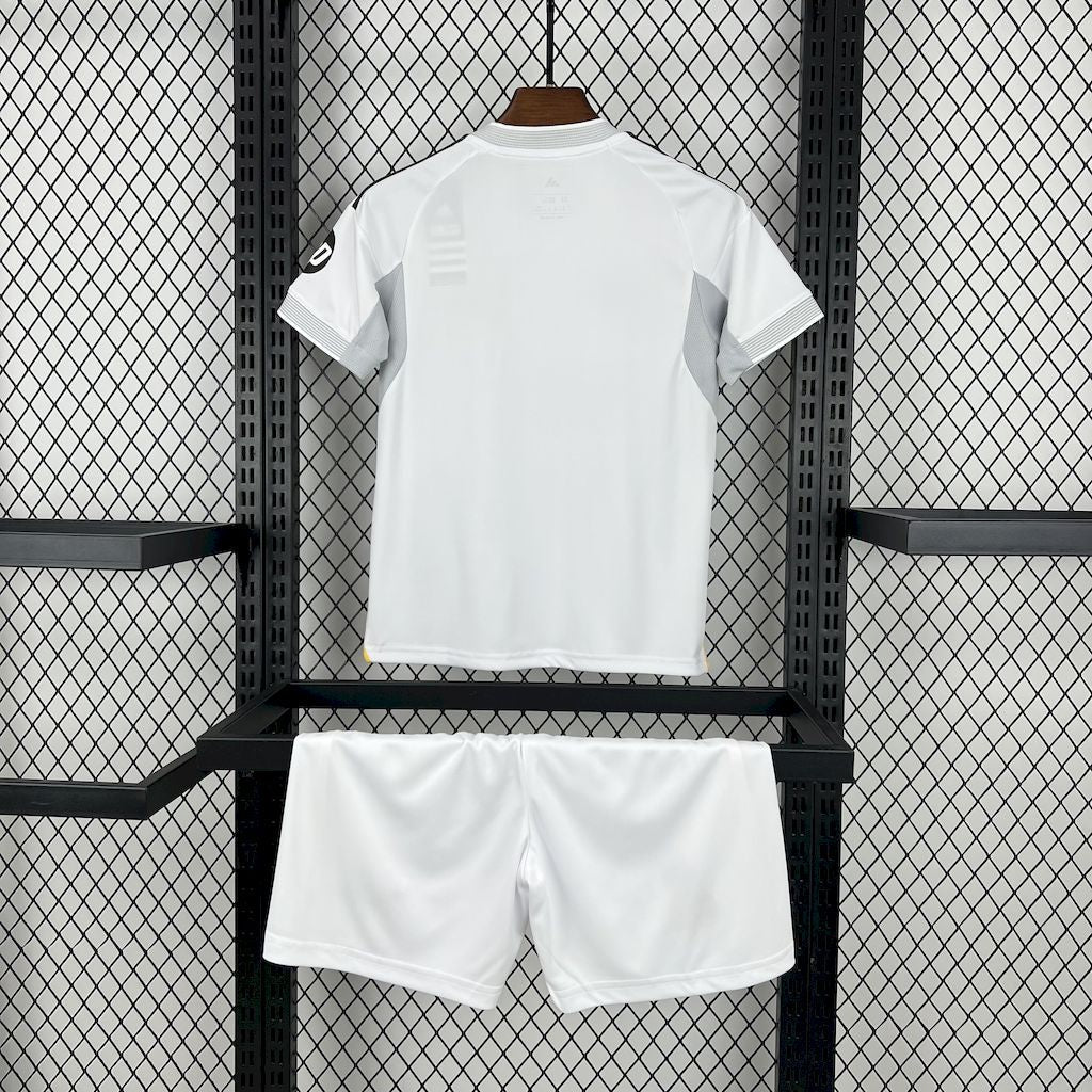 Real Madrid 2025/26 Home Kids Kit