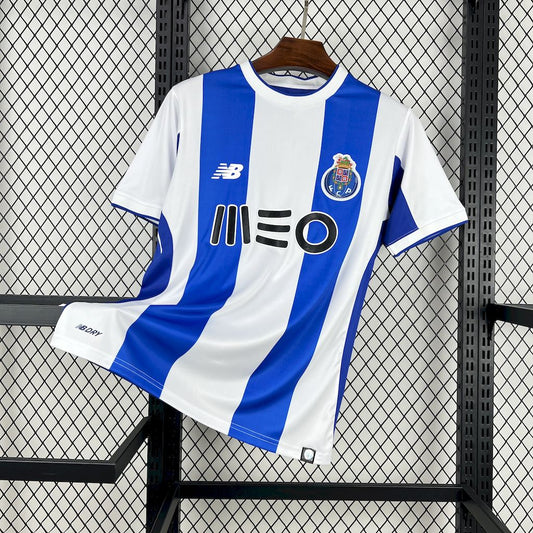 Retro's FC Porto 2017/18 Home Jersey