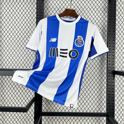 Retro's FC Porto 2017/18 Home Jersey