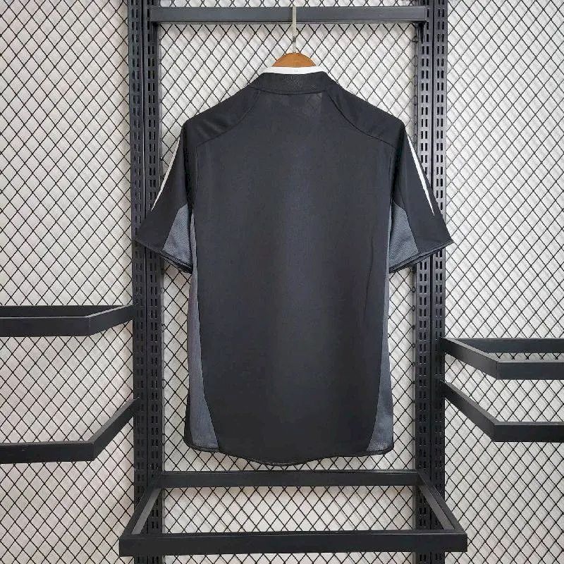Retro's Real Madrid 2004/05 Away Jersey