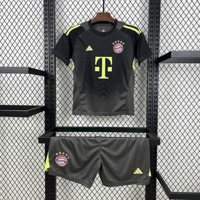 Kid's Bayern Munich 2025/26 Black GK Kit