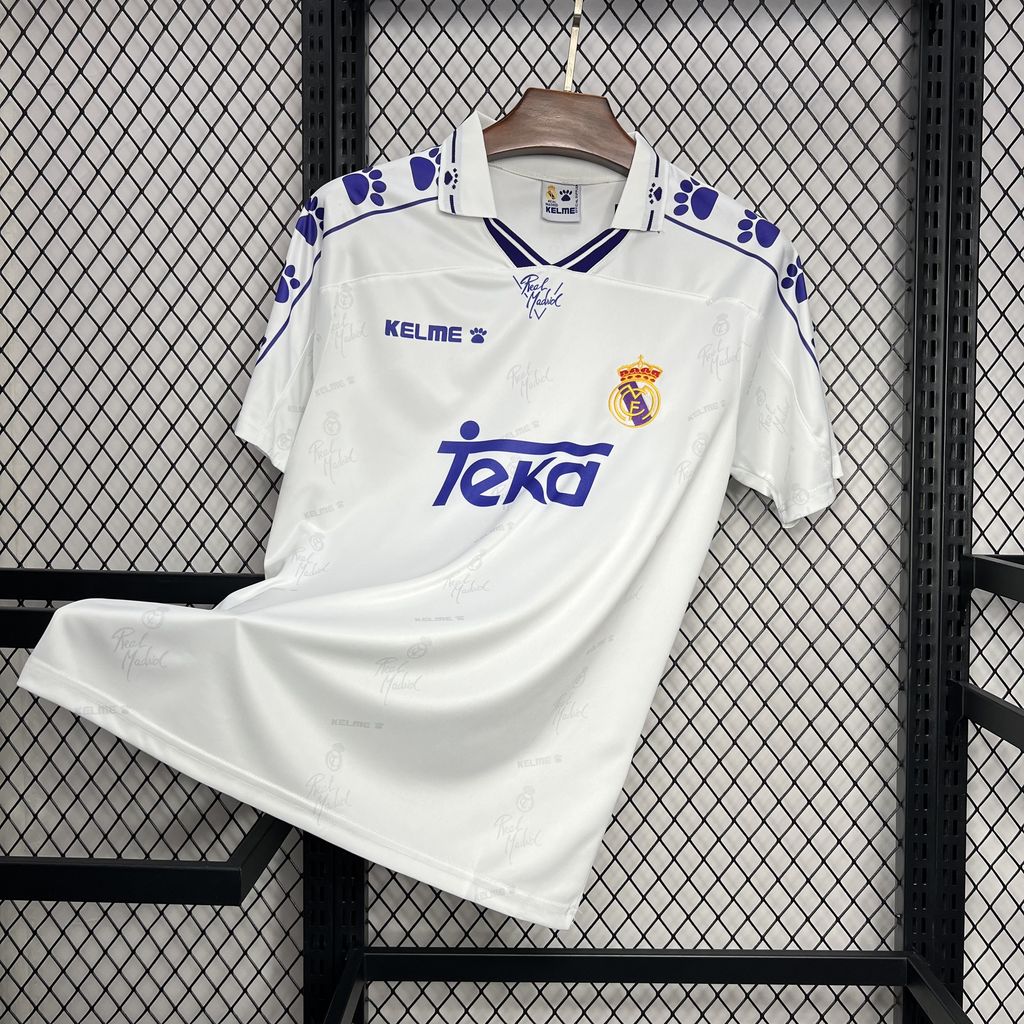 Retro's Real Madrid 1994/95 Home Jersey