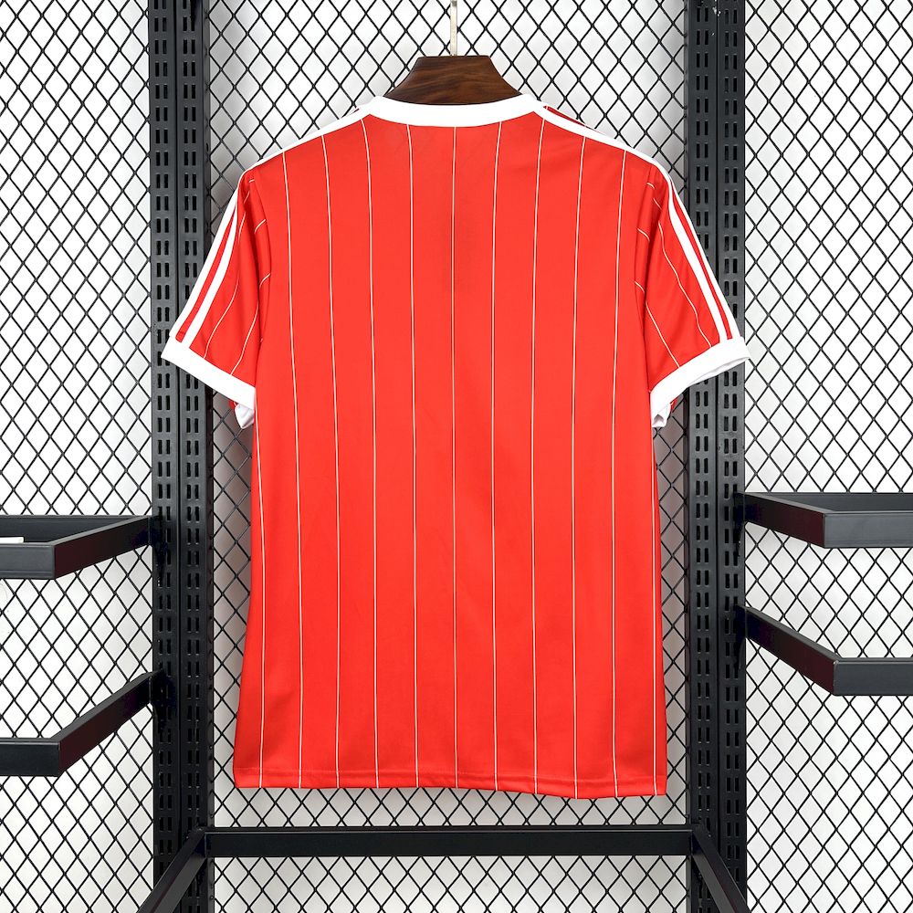 Retro's Nottingham Forest 1982/83 Home Jersey
