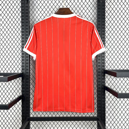 Retro's Nottingham Forest 1982/83 Home Jersey