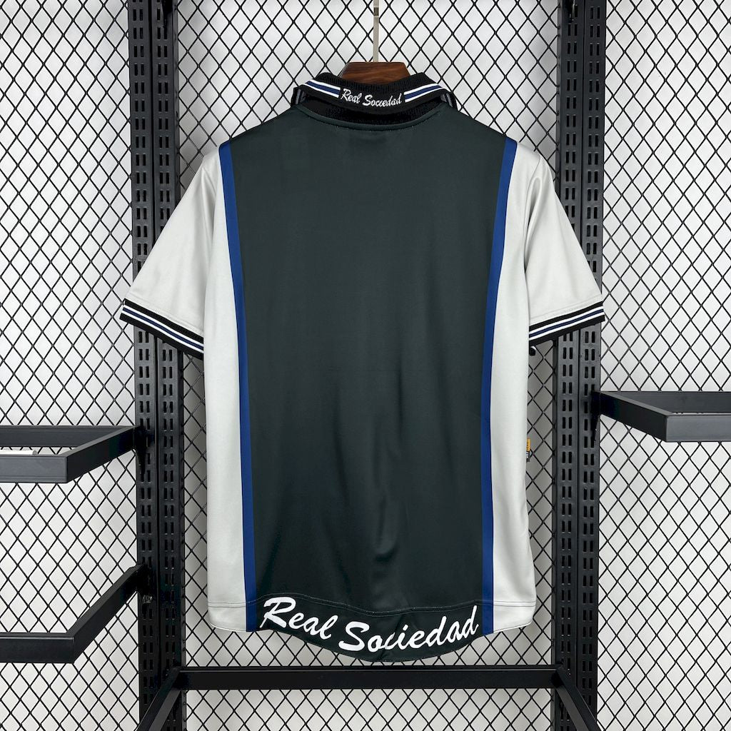 Retro's Real Sociedad 2000/01 Away Jersey