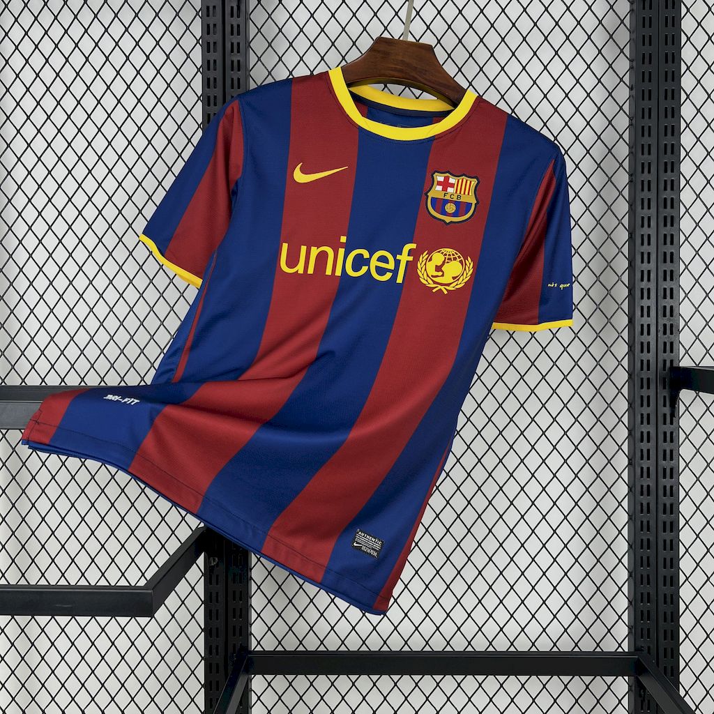 Retro's FC Barcelona 2010/11 Home Jersey